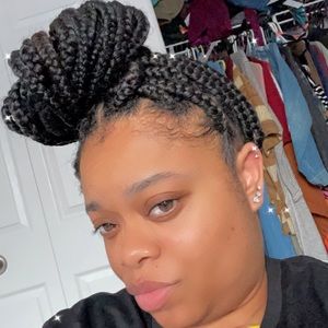 Meet your Posher, Abrea